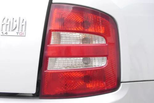Skoda Fabia 6Y Kombi Combi Rückleuchte Heckleuchte hinten rechts original (158343)