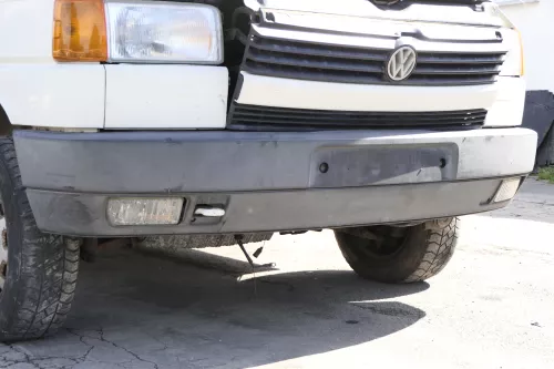 VW T4 Multivan Kurze Version Stoßstange Frontstoßstange vorne bis ca. Bj. 1996  (158395)