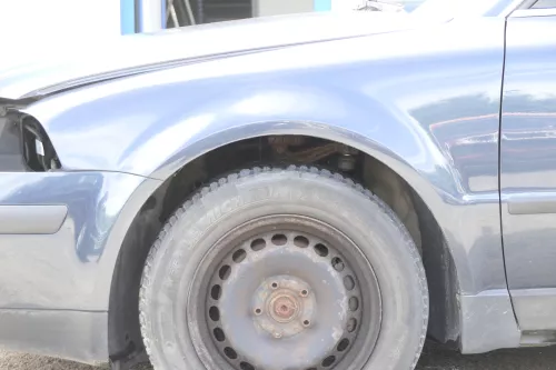VW Passat 3BG Kotflügel vorne links grau blau LC5F (kein Blinkerloch) - Rost (158583)