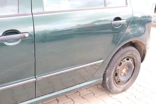 Skoda Fabia 6Y Limousine Schrägheck Tür hinten links grün LF8C (158666)