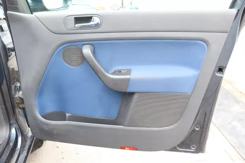 VW Golf Plus 5M 4x Türverkleidung Verkleidung Tür vorn hinten links blau (158863)