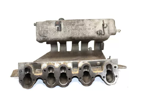 VW T4 Krümmer Ansaugkrümmer Ansaugbrücke Benziner 023133201B 2,5 ACU (158876)