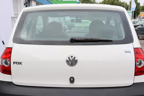 VW Fox 5Z Heckklappe Kofferraumklappe Klappe hinten + Scheibe weiß LB9A ohneAnba (159027)