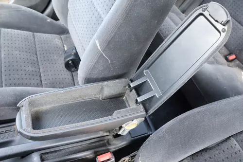 VW Passat 3B Mittelarmlehne Armlehne Lehne Mitte Original schwarz dunkel 159053 (159053)