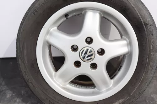 1x Audi A4 A6 Alufelge original 8D0071498 7j x15H2 ET45  LK 5x112  KBA 43393 (159133)
