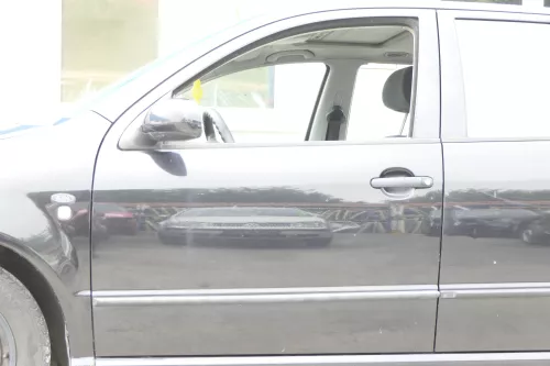 Skoda Fabia 6Y Kombi + Limousine Tür vorne links Fahrertür schwarz LF9R ohneAnba (159280)