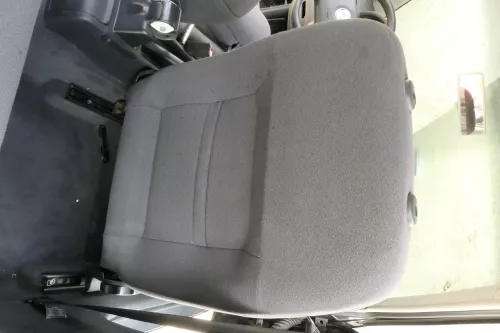 VW Caddy 3 2k Sitz Fahrersitz vorne links +rechts Beifahrersitz Sitzheizung (159297)