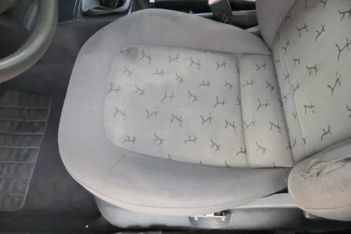 VW Caddy 3 2k Sitz Fahrersitz vorne links +rechts Beifahrersitz Sitzheizung (159297)