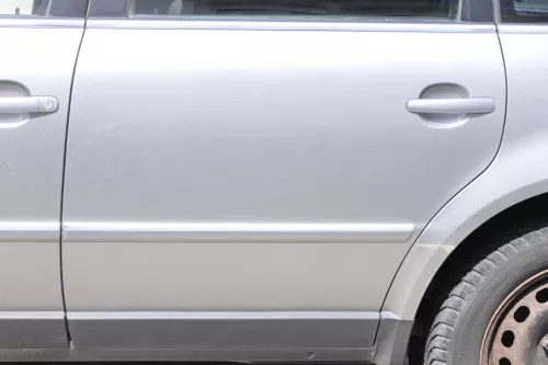 VW Passat 3B 3BG 3B6 Kombi Variant Tür hinten links grau LD7W urbangrey (159319)