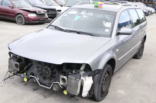 VW Passat 3BG Steuergerät Airbag Airbagsteuergerät 1C0909605B 00A 1C0909605N 04