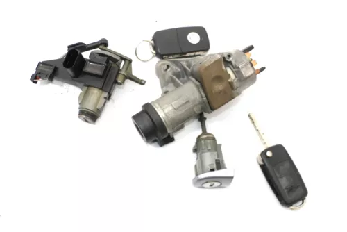 VW Polo 9N 9N3 Schloßsystem 2x Tür Heckschloß 2x FunkSchlüssel Schloß Zündschloß (159382)
