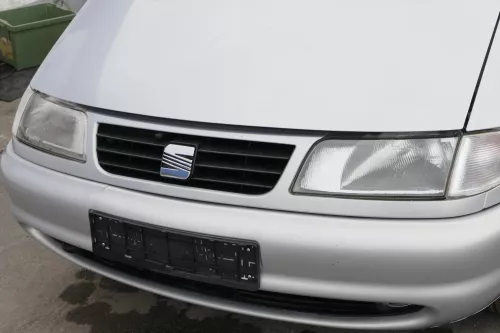 Seat Alhambra 7V 7M Kühlergrill Grill silber LB7Z satinsilber (159430)