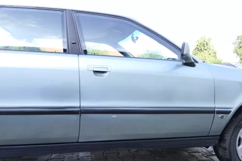 Audi 80 90 Tür vorne rechts Beifahrertür Rahmen Türblatt grün LY6N ohneAnbauteil (159841)
