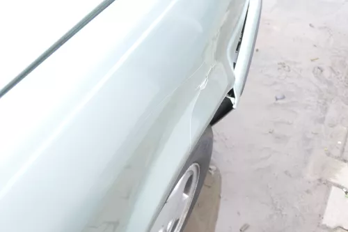Audi 80 Kotflügel vorne rechts grün LY6N - Beule - Dellen  (159845)