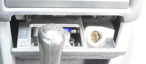 Audi 80 Aschenbecher Verkleidung vorne vorn (159882)