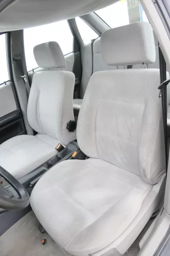 Audi 80 Sitz Fahrersitz vorne links +rechts Beifahrersitz  (159887)