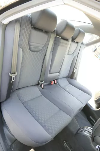 Audi A6 4B Limousine Rückbank Rücksitzbank Sitz Rücksitz 3Punkt Recaro