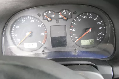 VW Golf 4 Tacho Tachometer Kombiinstrument 265.000km 1J0920821 1,4 (159944)