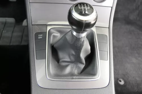 Passat 3C CC Mittelkonsole Verkleidung Radio Klappe Abdeckung Dekor dark rhodium (160026)