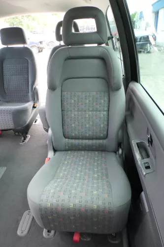 VW Sharan 7M Ford Galaxy 1x Sitz hinten links Rücksitz Sitz Kindersitz (160079)