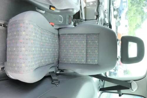 1x Sharan 7M Ford Galaxy 1x Sitz hinten links oder mitte Rücksitz 6+7 Sitz 7M388