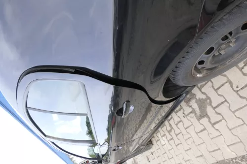Skoda Octavia 1U Limousine Tür hinten links schwarz LF9R (160205)