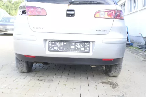 Seat Ibiza 6L Stoßstange Heckstoßstange hinten grau silber LS7N