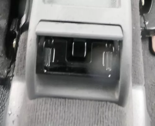 Audi A3 8L Aschenbecher Zigarettenanzünder hinten (bis ca.2000)