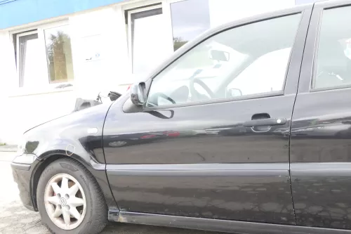 VW Polo 6N 6N2 Tür vorne links Fahrertür 4/5-Türer schwarz LC9Z blackmagic ohneA (160793)