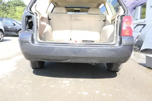 VW Passat 3BG Kombi Variant Stoßstange hinten Heckstoßstange grau LC7V (160808)