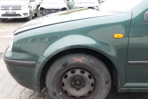 VW Golf 4 Kotflügel vorne links grün LC6M green (161057)