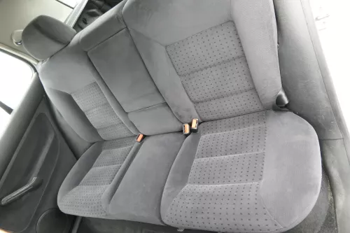 Golf 4 Limousine Sitz Rückbank Rücksitzbank Sitzfläche Sitze Kopfstützen Velour (161088)