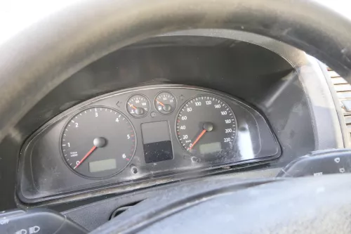 VW T5 Transporter Tacho Tachometer Kombiinstrument 7H0920861EX 2,5 TDI (161174)
