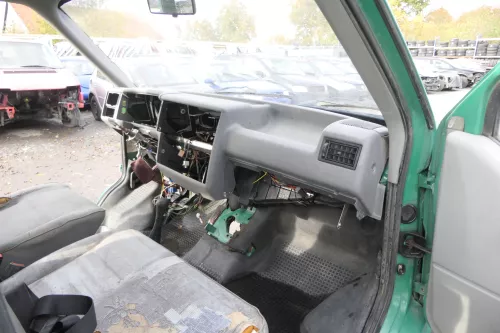 VW T4 Multivan Armaturenbrett Cockpit Amaturbrett mistral grau OHNE Anbauteile (161200)