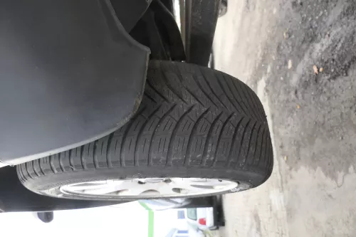 Audi A4 8E A6 4B Alufelgen 205/55 R16 91H Winterreifen Reifen 3-7mm 4B0601025K (161568)