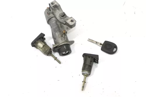 VW Golf 4 Kombi Schloßsystem 2x Türschloß + 1x Schlüssel Schloß Zündschloß 