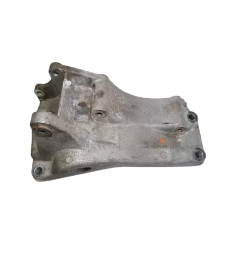 VW Polo 6N2 Halter Konsole Lichtmaschine Träger 030145167D ohneKlima