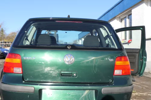 VW Golf 4 Limousine Heckklappe Kofferraumklappe Klappe hinten grün LC6M-ohneAnb (161859)
