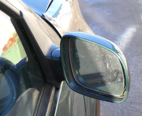 VW Golf 4 Bora manueller Spiegel vorne rechts Außenspiegel grün LC6M brightgreen (161862)