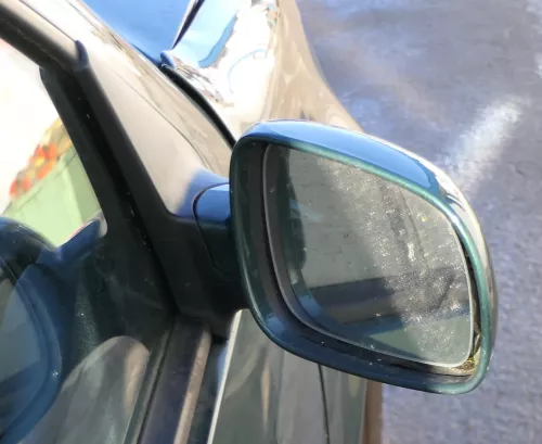 VW Golf 4 Bora manueller Spiegel vorne rechts Außenspiegel grün LC6M brightgreen