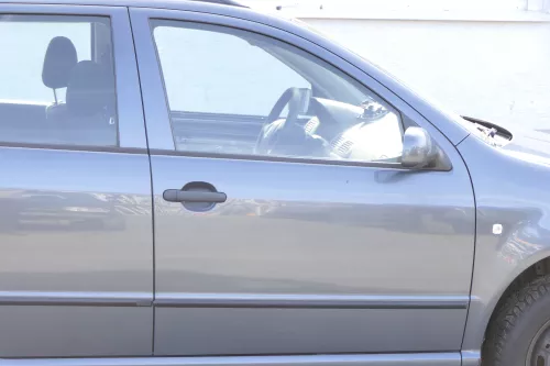 Skod Fabia 6Y Kombi Limousine Tür vorne rechts Beifahrertür grau LF7V ohne Anbau (162157)