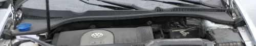 VW Golf 5 Abdeckung Windlauf Verkleidung Wischer Wasserkasten Wasserabweiser