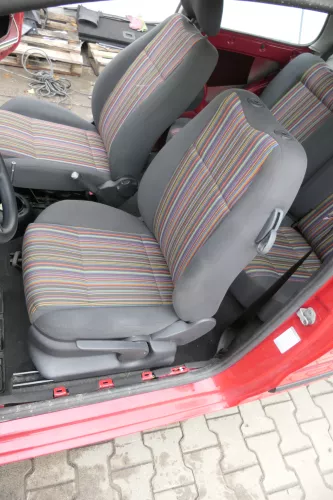 VW Fox Sitz Fahrersitz vorne links OHNEAirbag höhenverstellbar  v (162341)