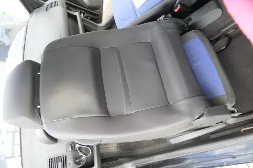 Seat Arosa 6H VW Lupo Sitz vorne links Fahrersitz Höhenverstellung blau schwarz (162359)