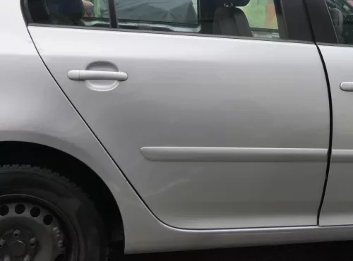 VW Golf 5 V 1K Tür nur Türblatt hinten rechts 4/5-Türer grau silber LA7W reflexs