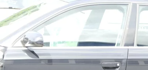 Audi A4 8E B7 B6 vorne links Fenster Scheibe in Tür Fensterscheibe
