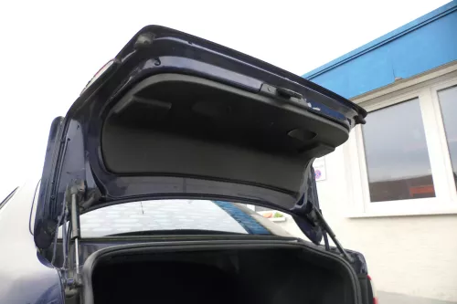 Seat 1M Toledo Heckklappenverkleidung Verkleidung Heckklappe schwarz  d (163170)