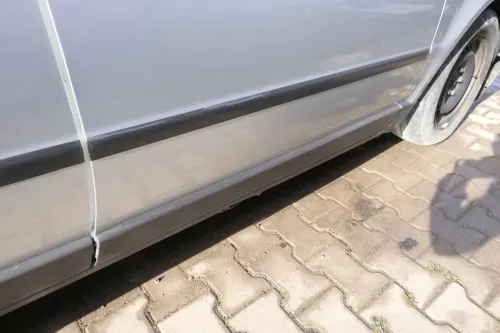 VW Passat 3B 3BG Kombi + Limo Tür vorne rechts Beifahrertür grau silber LA7W (163302)