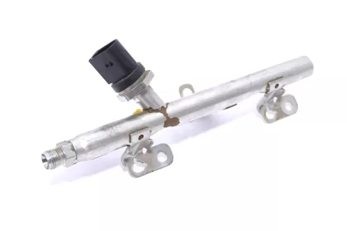 VW Golf Touran Eos Einspritzleiste 04C133317H CPGA Erdgas Gas Kraftstoffverteile (163654)