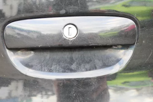 VW Polo 9N 9N3 Griff Heckkklappe Heckklappengriff schwarz LC9Z (163765)